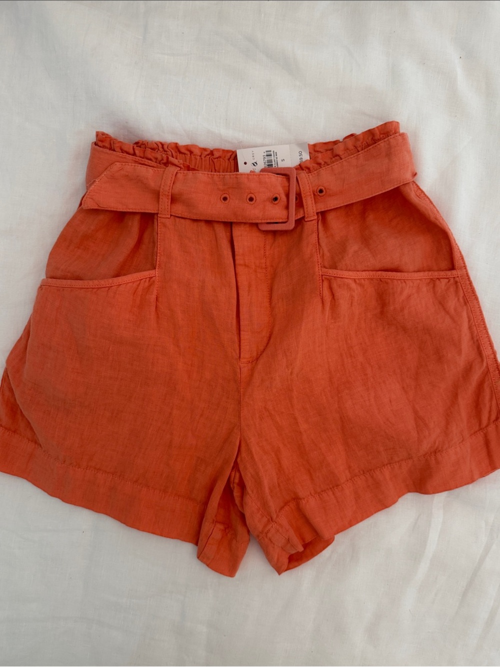 NWT: Lou & Grey 100% Linen High-Waist Paperbag Shorts with Belt, sz Small
